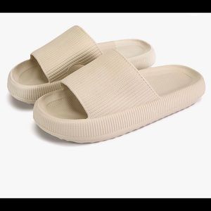 Cushionaire Women’s slides- Khaki